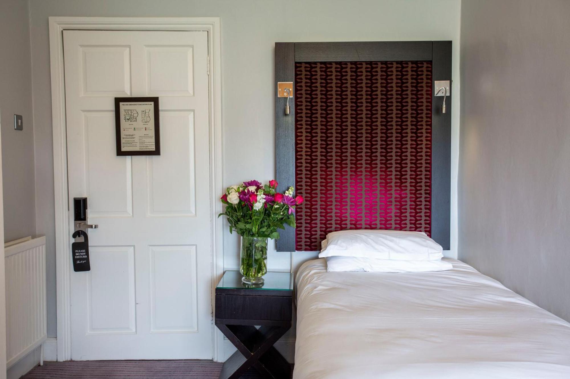 Highfield Park Otel Hook  Dış mekan fotoğraf