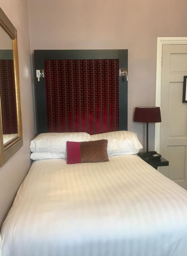 Highfield Park Otel Hook  Dış mekan fotoğraf