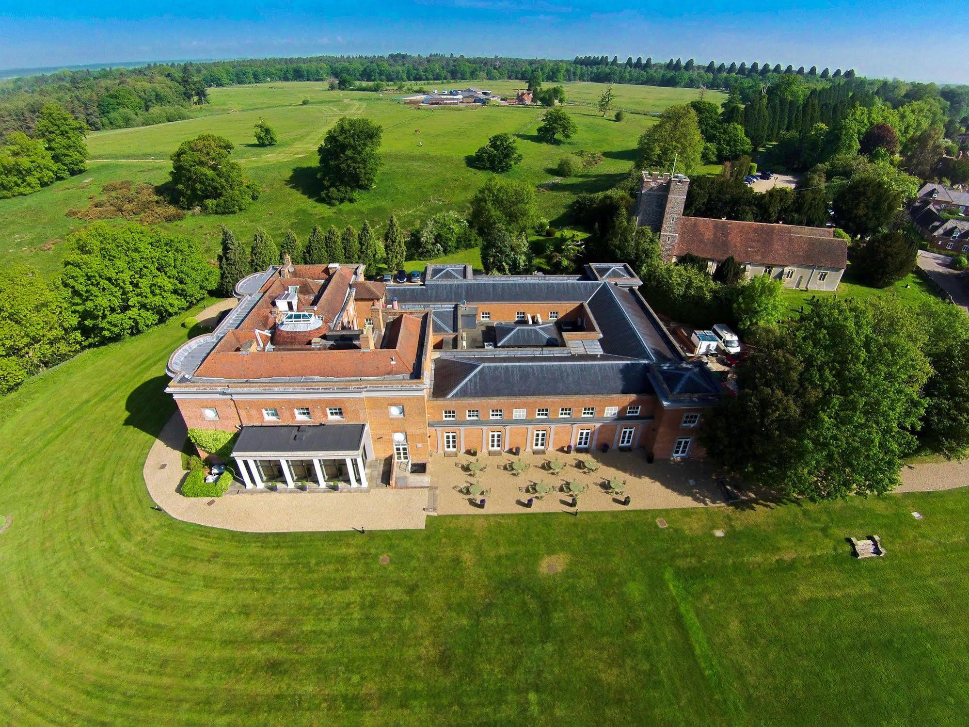 Highfield Park Otel Hook  Dış mekan fotoğraf