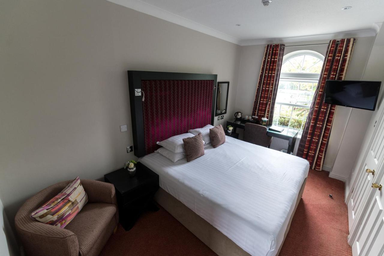 Highfield Park Otel Hook  Dış mekan fotoğraf
